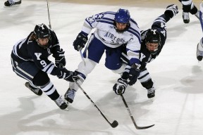 kaiyun官方入口登录-《太阳管理层评估球队阵容，考虑引援补强》，太阳队现任总经理