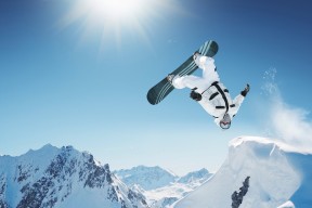 开云官方网站-中乙联赛支持本地学校建队带动青训联动机制，中乙联赛规则