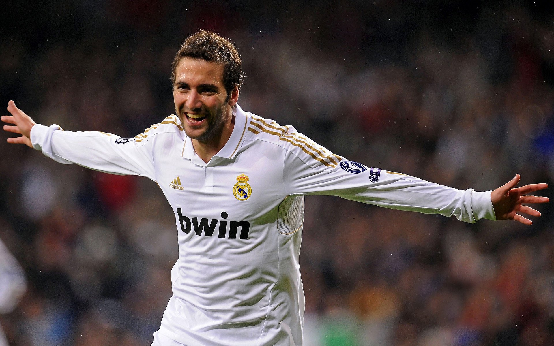 洛杉矶FC主场迎战阿尔阿赫利，德比战备受关注，洛杉矶fcvs