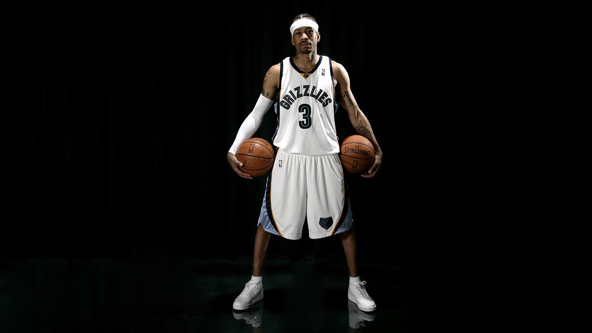 多位球员入选全明星赛成为年度表现认可的重要标志，全明星赛十佳球